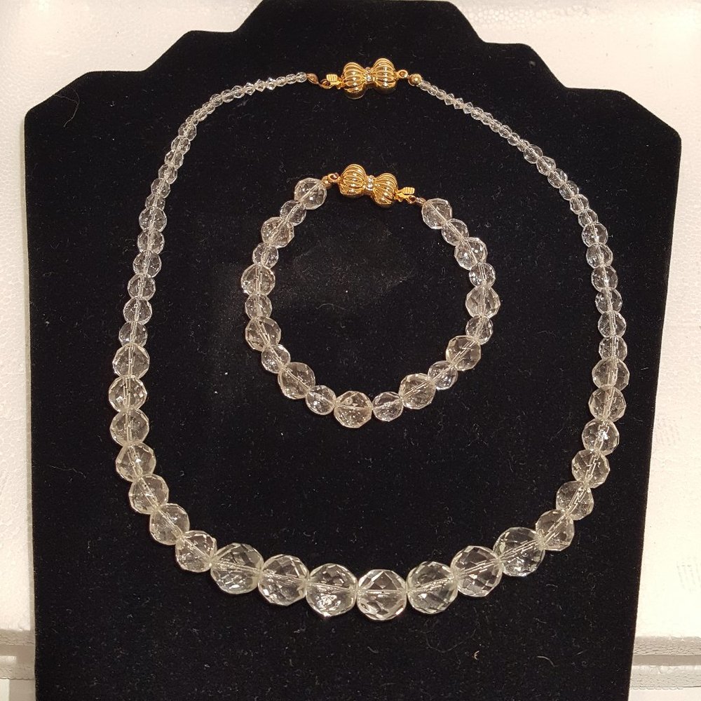 Vintage clear cut crystal Necklace & bracelet w gold tone rhinestone closure Set